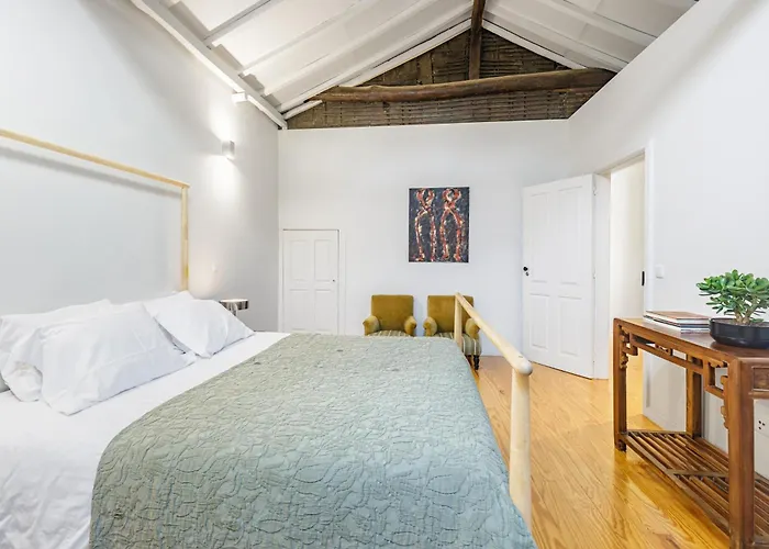 Fly Me To The Moon Appartement Oporto