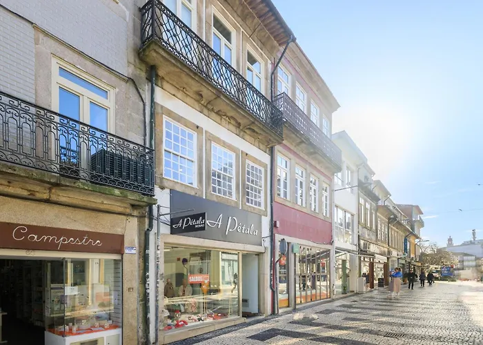 Fly Me To The Moon Appartement Oporto