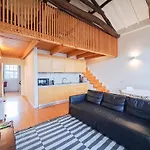Apartment Fly Me To The Moon