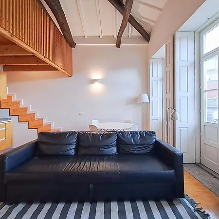 Apartment Fly Me To The Moon *